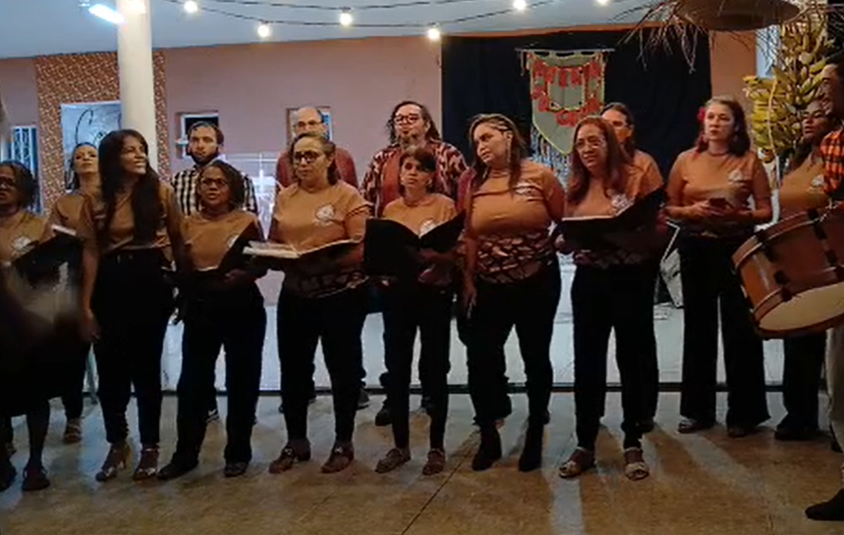 Noite de confraternização e tradição marca festejo junino do Coral Humberto Teixeira em Iguatu