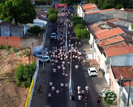 1ª CORRIDA DOS SERVIDORES PÚBLICOS MUNICIPAIS MOVIMENTA IGUATU NA MANHÃ DESTE FERIADO